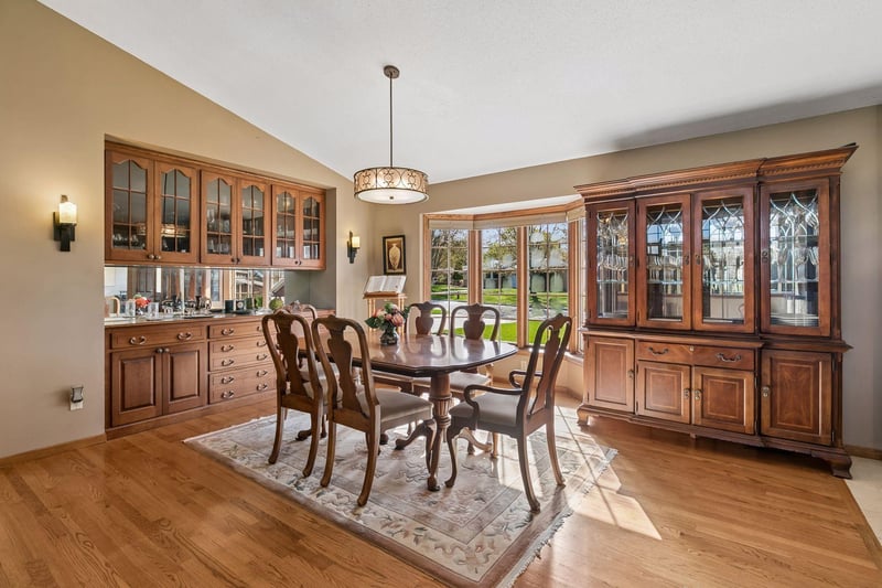 3306 Belden Dr, Saint Anthony, MN 55418
