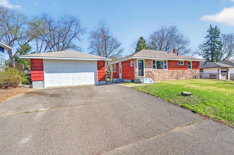 1277 Junction Ave, Maplewood, MN 55109