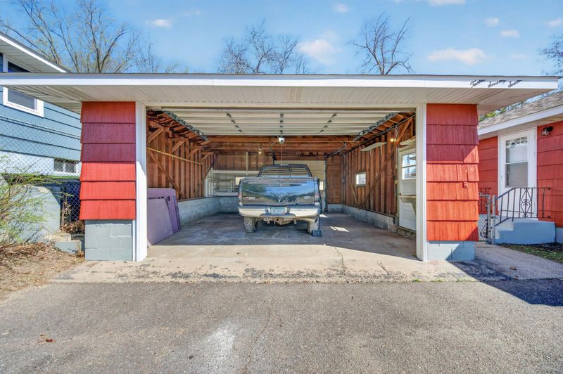 1277 Junction Ave, Maplewood, MN 55109