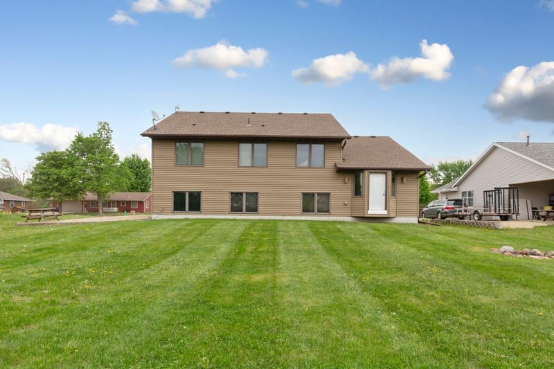 29107 Danel Ave, Randolph, MN 55065
