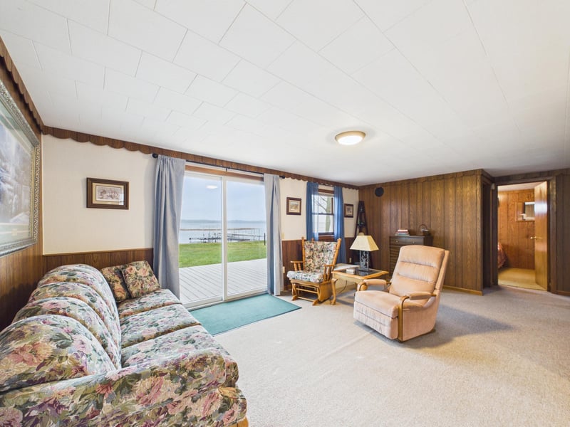 27113 Bass Beach Rd, Starbuck, MN 56381
