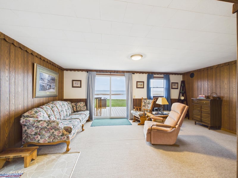 27113 Bass Beach Rd, Starbuck, MN 56381