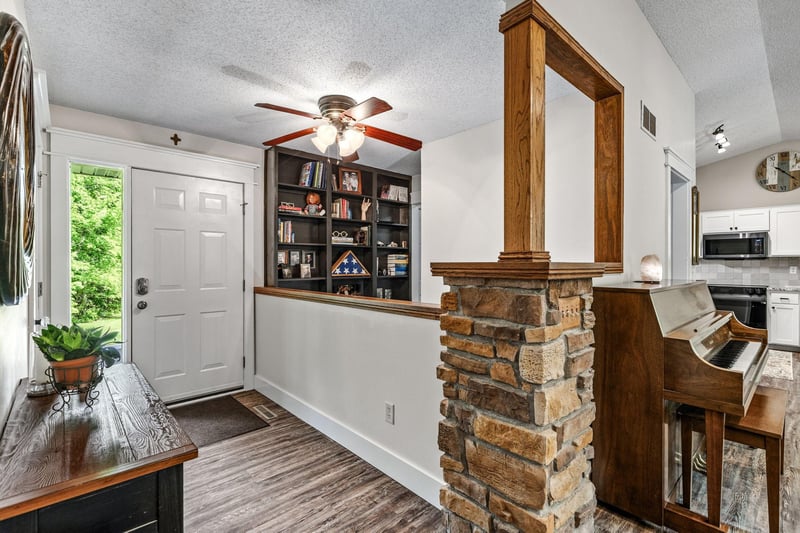 15595 Hidden Hollow Ln, New Prague, MN 56071