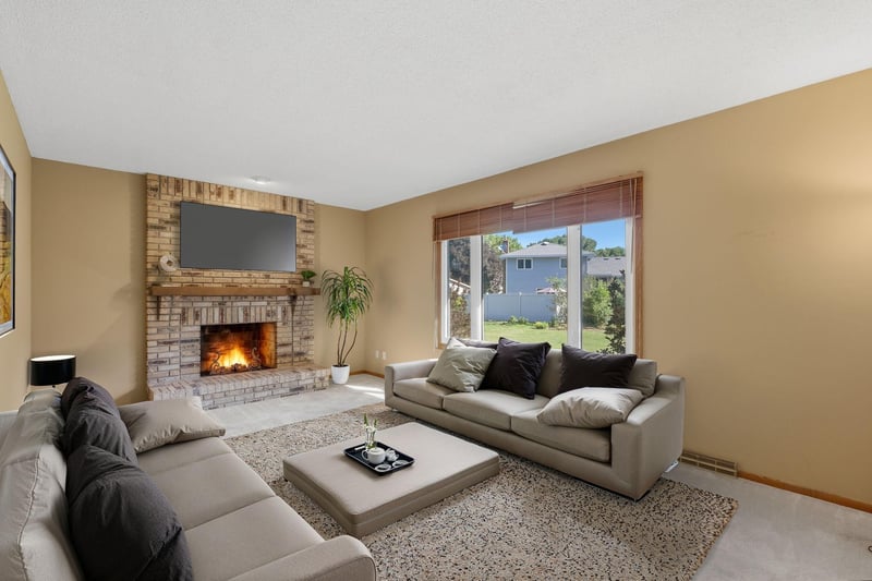 7010 W 83rd St, Bloomington, MN 55438