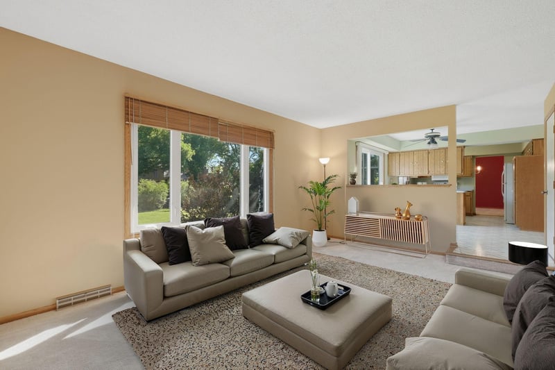 7010 W 83rd St, Bloomington, MN 55438