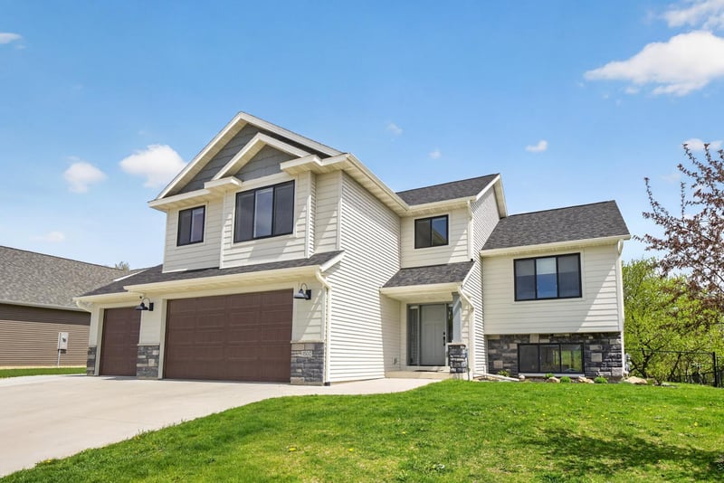 1500 14th Ave NE, Kasson, MN 55944