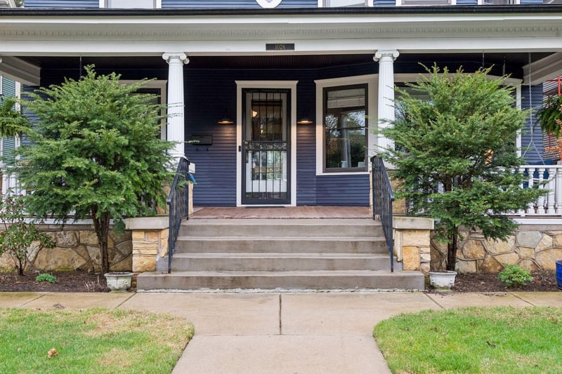 1026 Portland Ave, Saint Paul, MN 55104