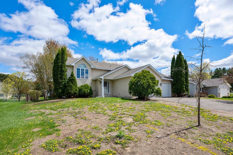 7606 Behm Ln, Lino Lakes, MN 55014