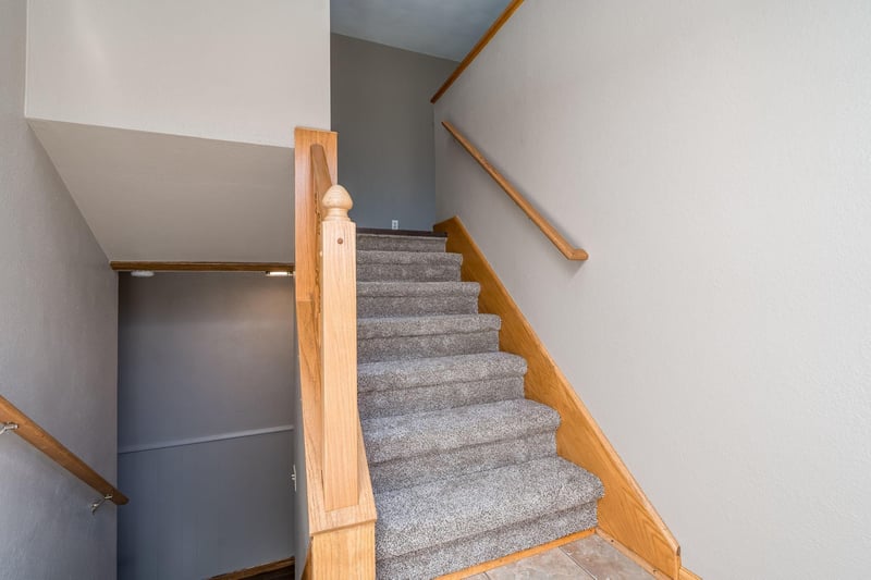 504 W North St, Janesville, MN 56048