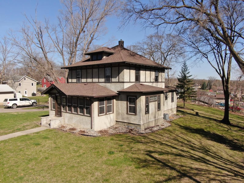 341 Parker Ave E, Dassel, MN 55325