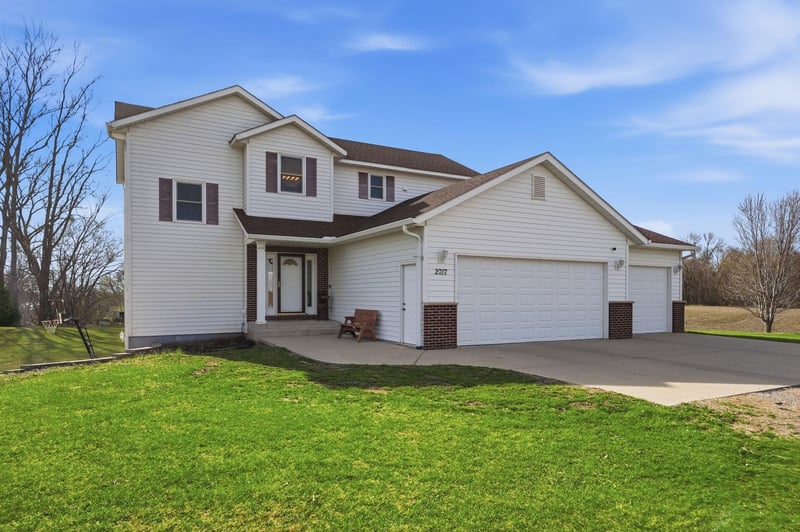 2717 County Road 4 SW, Cokato, MN 55321
