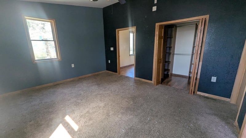 308 Connie Ln, Eagle Lake, MN 56024