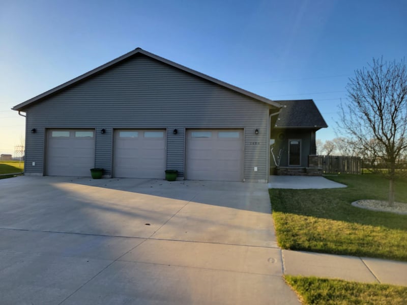 1408 W Summerwood Trl, Dilworth, MN 56529