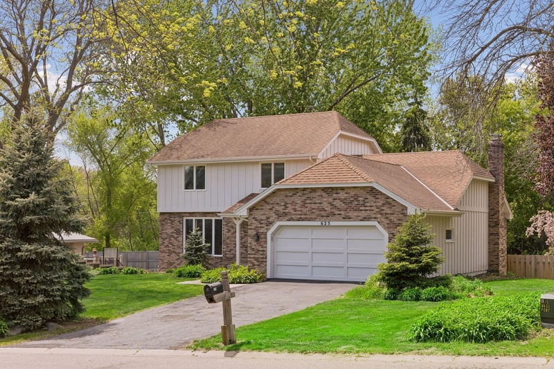 625 Alvarado Ln N, Plymouth, MN 55447