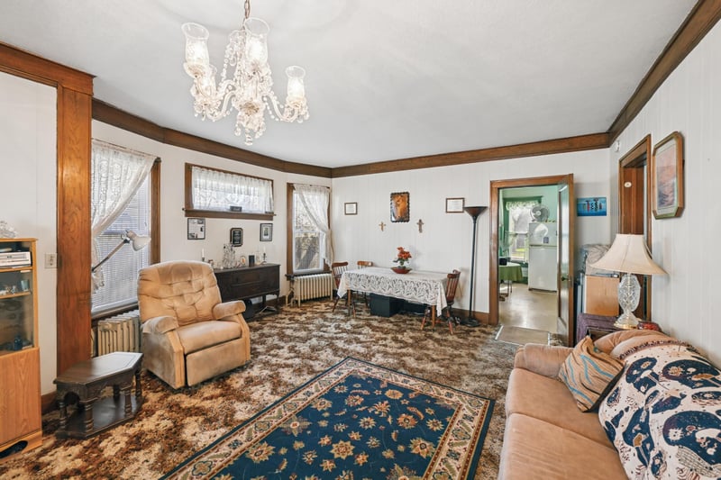 335 Adams St SE, Hutchinson, MN 55350