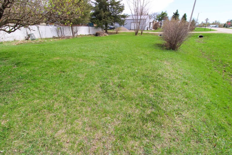 121 Washington St W, Burtrum, MN 56318