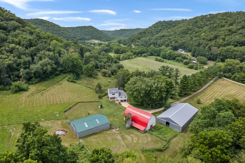 36415 Homer Valley Ln, Winona, MN 55987