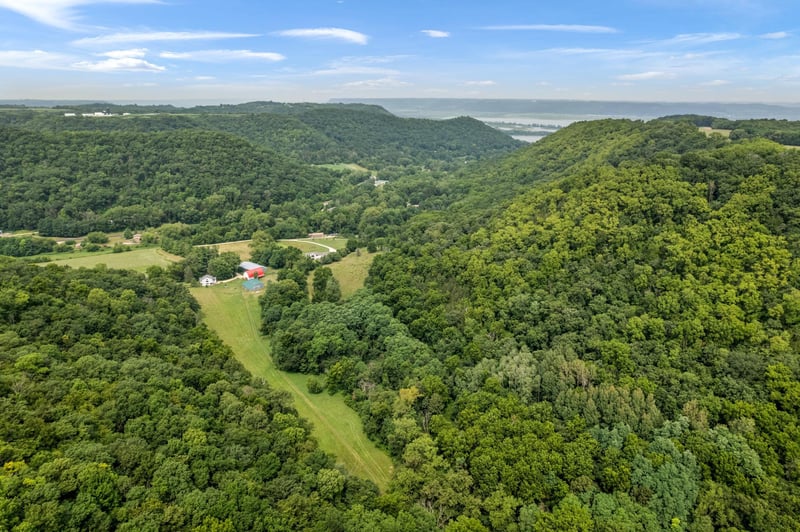 36415 Homer Valley Ln, Winona, MN 55987