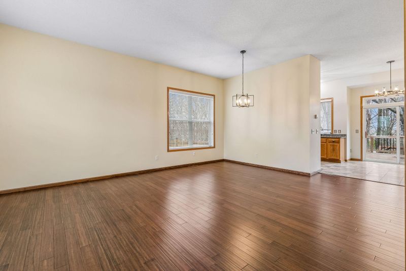 1658 Oakbrooke Cir, Eagan, MN 55122