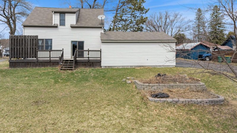 634 Oak St, Cloquet, MN 55720