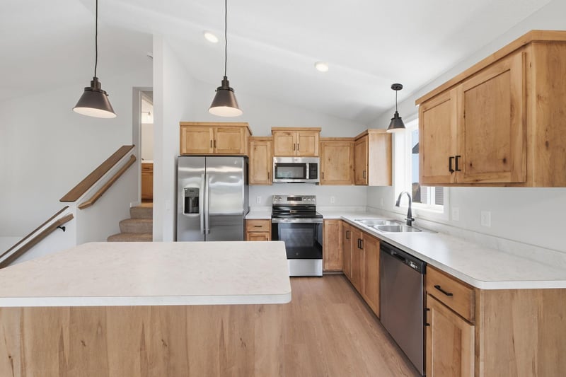 413 Bluebird St, Mora, MN 55051