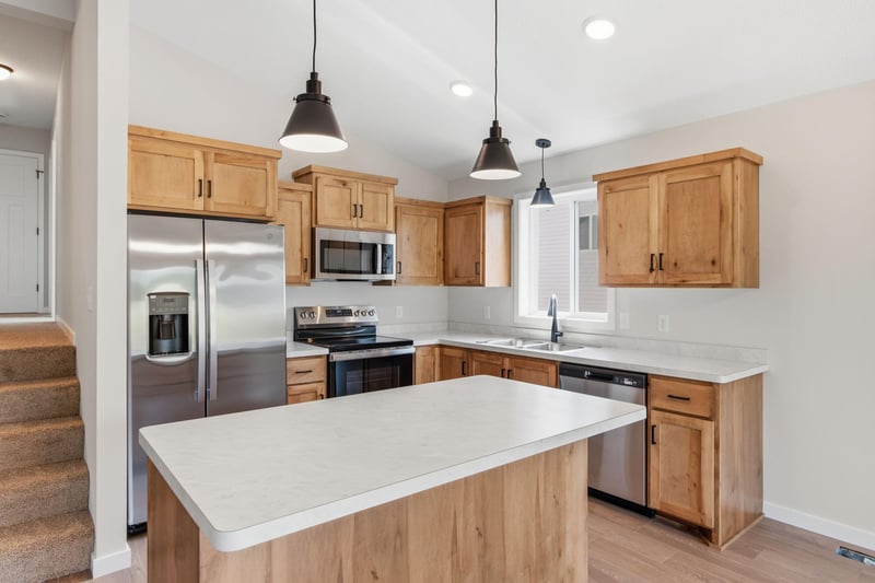 413 Bluebird St, Mora, MN 55051