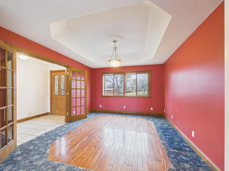 412 E 1st St, Starbuck, MN 56381