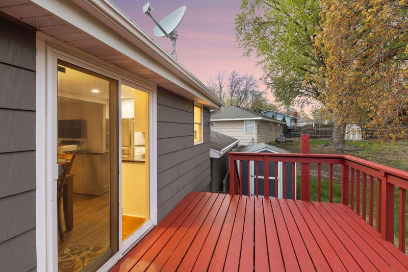 8317 Beard Rd, Bloomington, MN 55431