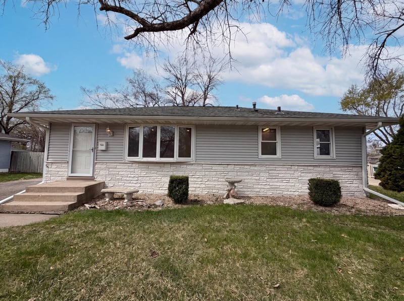 6319 Perry Ave N, Brooklyn Center, MN 55429
