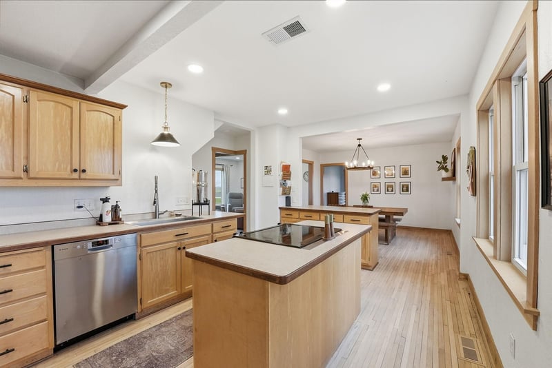 340 Mitchell Ave NW, Cokato, MN 55321