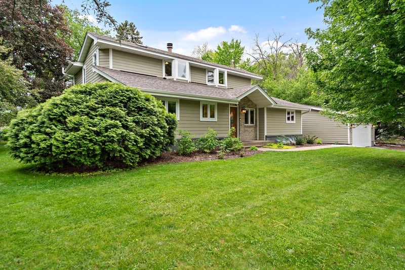 13412 Tudor Rd, Hopkins, MN 55305
