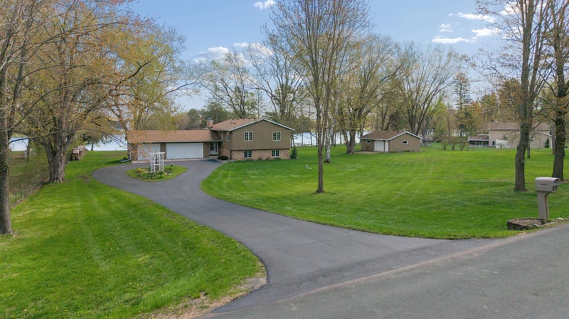 19601 Orwell Ave N, Marine On Saint Croix, MN 55047