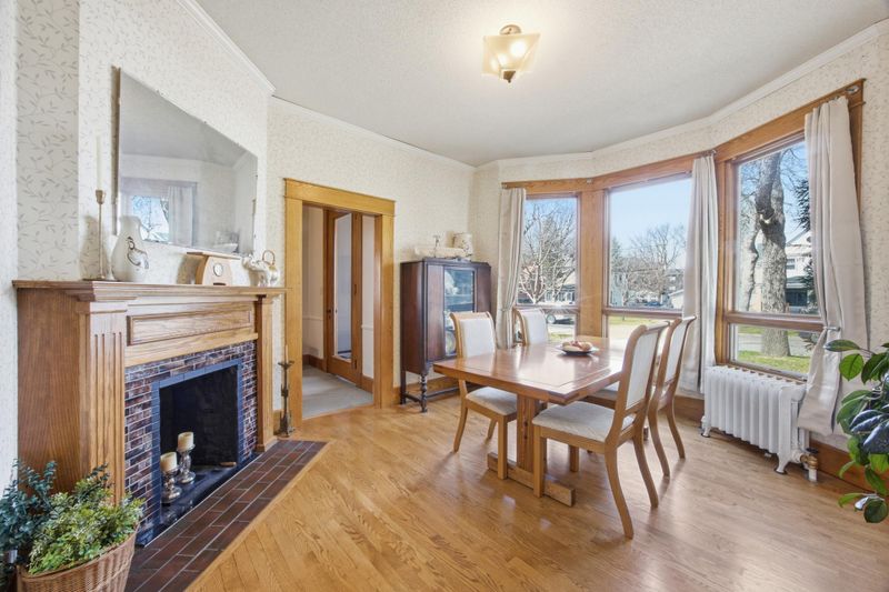 610 9th St S, Moorhead, MN 56560