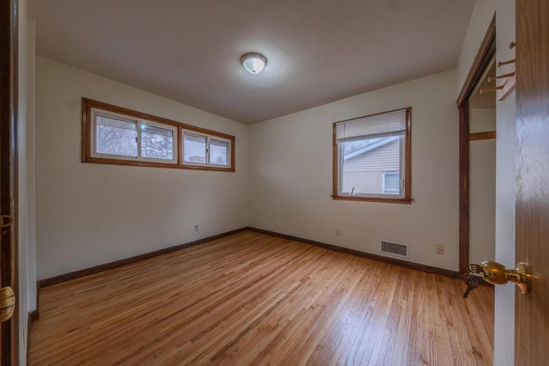 1178 Herbert St, Saint Paul, MN 55106