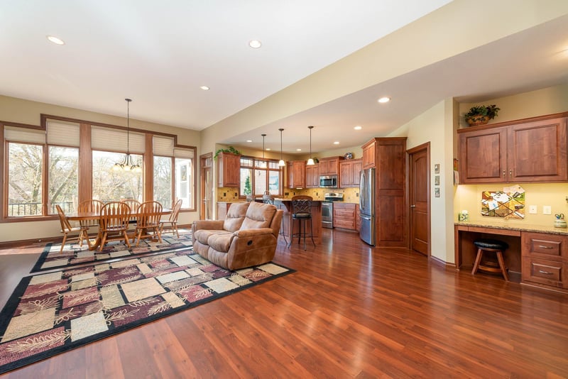 105 Viking Ct, Mankato, MN 56001