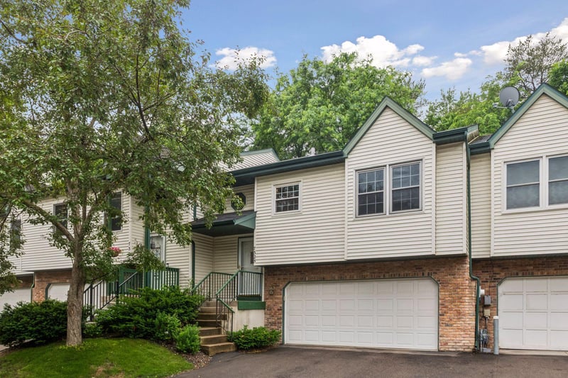 7325 Bren Ln, Eden Prairie, MN 55346