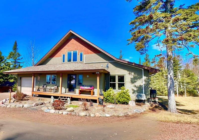 21 Turnagain Trl, Lutsen, MN 55612