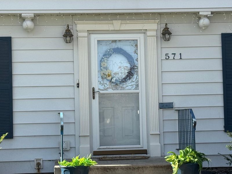 571 E Academy St, Owatonna, MN 55060