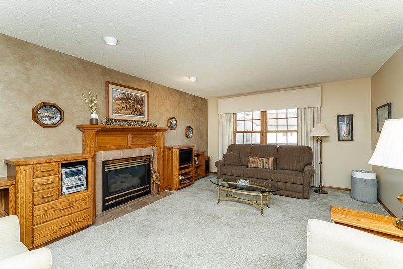 744 Jefferson Ave SW, Eyota, MN 55934