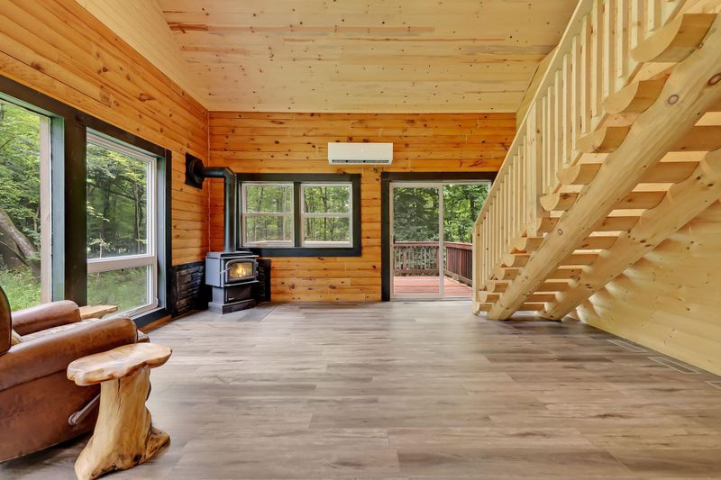 9237 Bears Ear Rd, Pine City, MN 55063