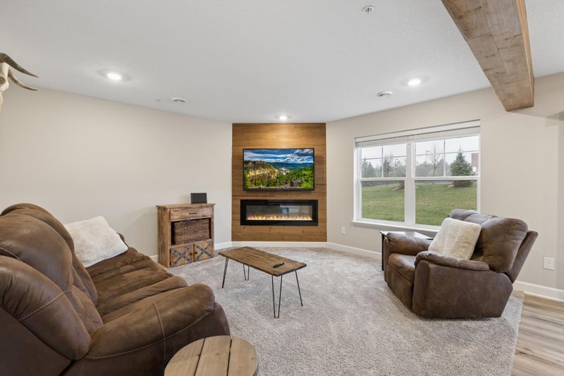 8025 150th Pl NW, Anoka, MN 55303