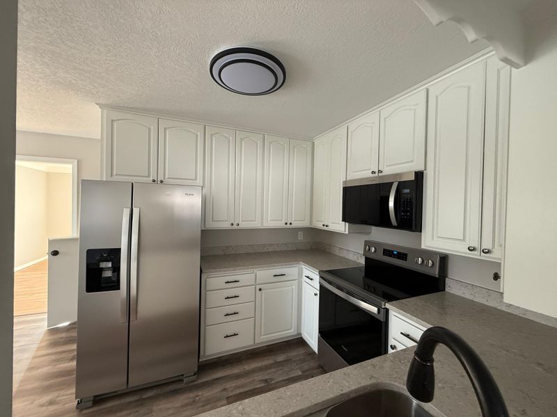 20140 Akin Rd, Farmington, MN 55024