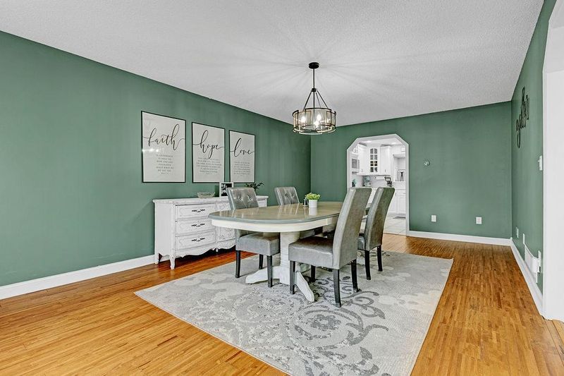 2114 Soderville Dr NE, Andover, MN 55304