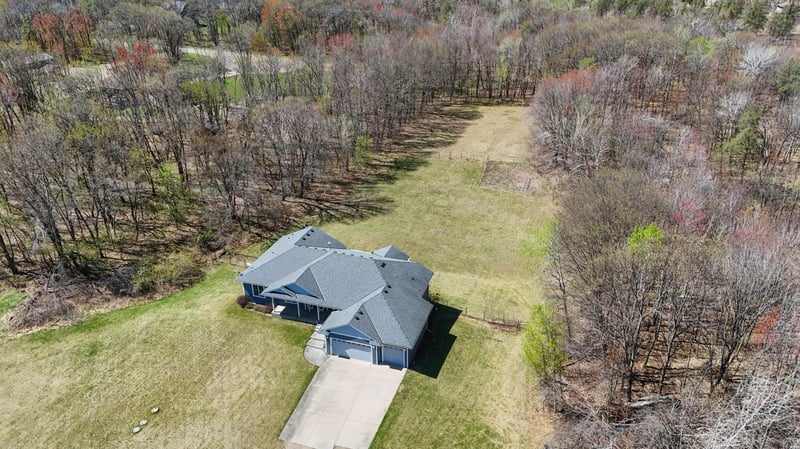 21530 Nightingale St NW, Cedar, MN 55011