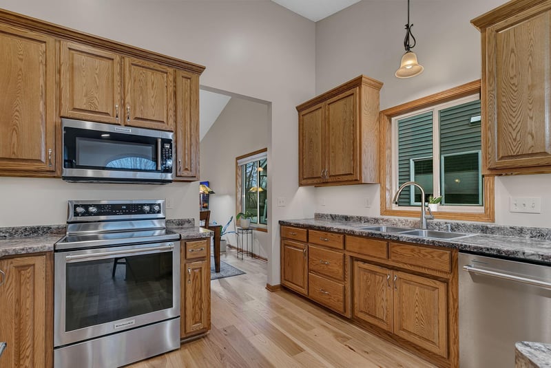 5424 Tee To Green St, Saint Cloud, MN 56304