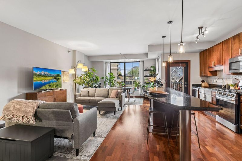 317 Groveland Ave #319, Minneapolis, MN 55403