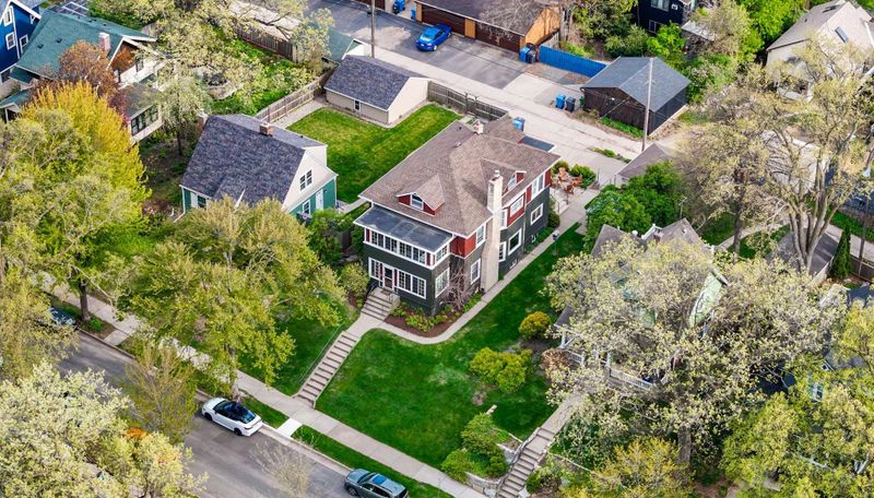 129 Melbourne Ave SE, Minneapolis, MN 55414