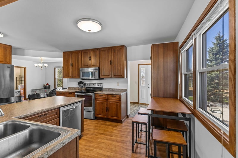 105 1st St S, Elysian, MN 56028