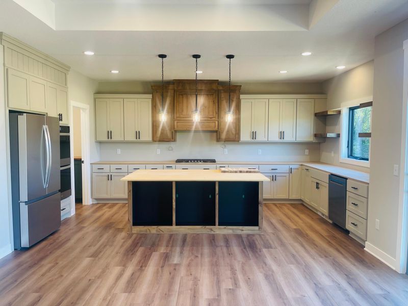 16212 Tippecanoe Cir NE, Ham Lake, MN 55304