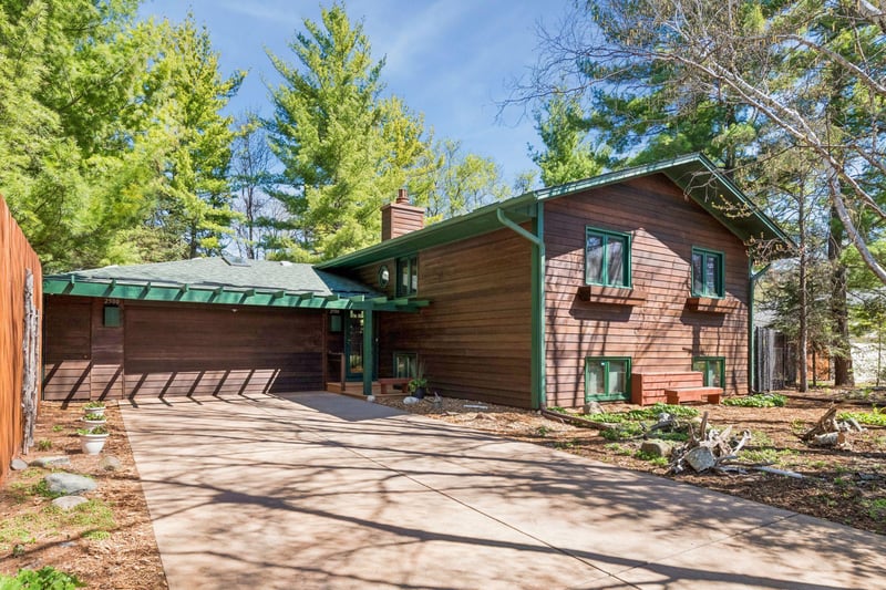 2500 Pearson Pw, Brooklyn Park, MN 55444